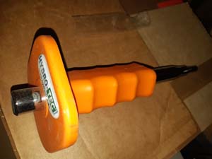 d&uuml;bel be&uuml;tő